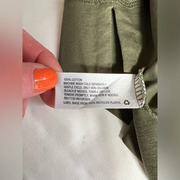 PROLOGUE Military green ruched sleeve crew neck top size S. - Picture 10 of 12